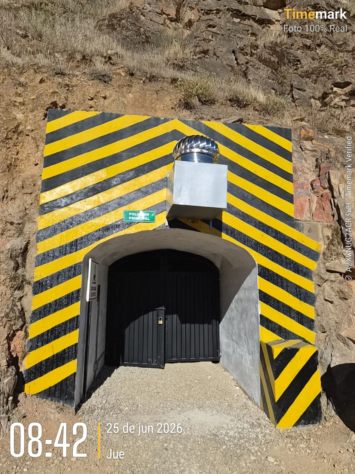 Polvorín subterráneo con cerco perimétrico, 6 t — imagen 1